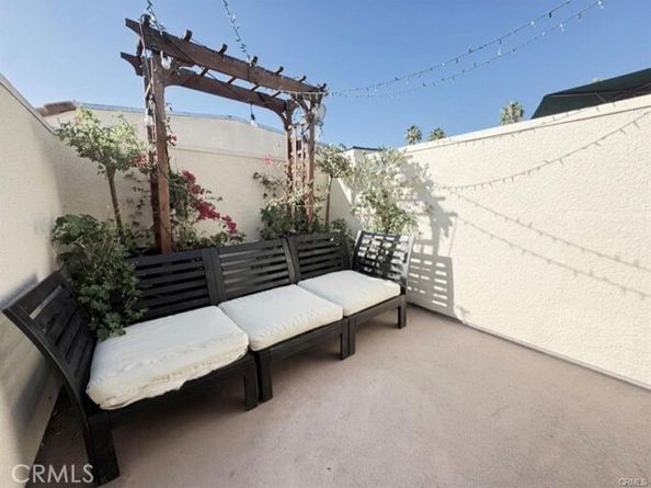 13801 Oxnard Street 206, Los Angeles CA 91401