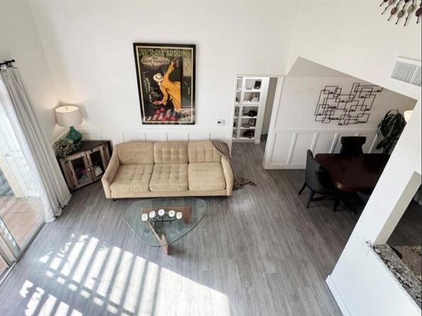 13801 Oxnard Street 206, Los Angeles CA 91401