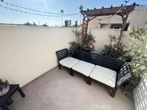 13801 Oxnard Street 206, Los Angeles CA 91401