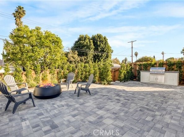 7932 Woodlake, West Hills (los Angeles) CA 91304