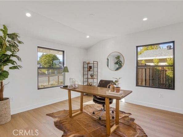 7932 Woodlake, West Hills (los Angeles) CA 91304