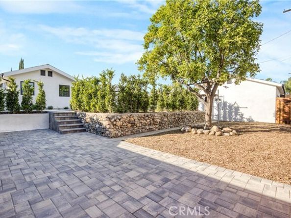 7932 Woodlake, West Hills (los Angeles) CA 91304