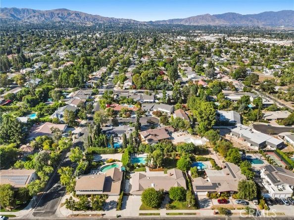 17177 Superior St, Northridge (los Angeles) CA 91325