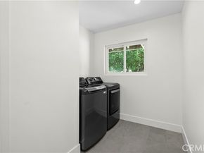 17177 Superior St, Northridge (los Angeles) CA 91325