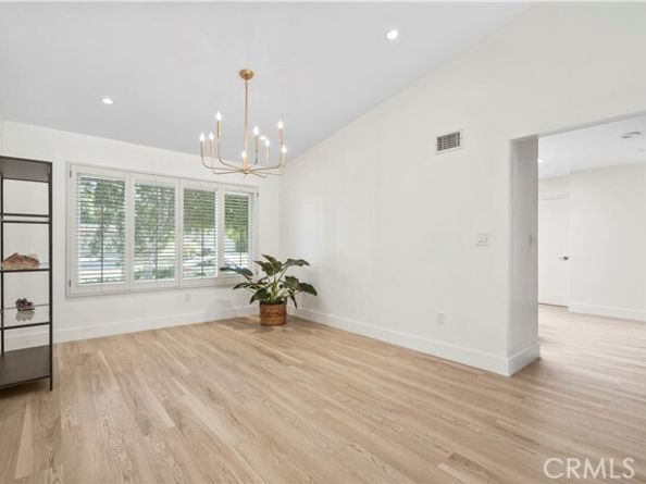 17177 Superior St, Northridge (los Angeles) CA 91325