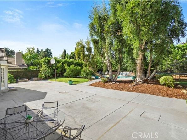 17177 Superior St, Northridge (los Angeles) CA 91325