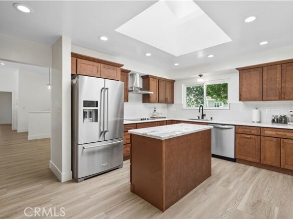 17177 Superior St, Northridge (los Angeles) CA 91325
