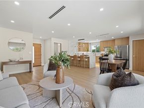 23701 Sylvan Street, Woodland Hills (los Angeles) CA 91367