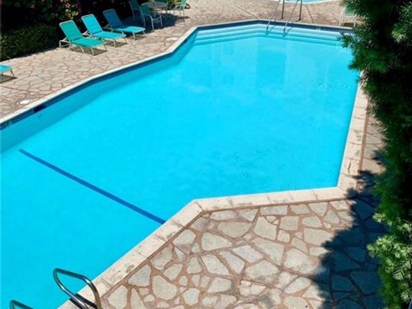 18307 Burbank Boulevard 231, Tarzana (los Angeles) CA 91356