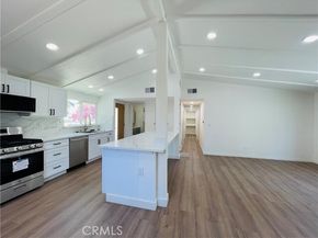 18726 Gilmore Street, Reseda (los Angeles) CA 91335