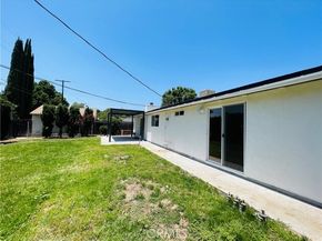 18726 Gilmore Street, Reseda (los Angeles) CA 91335
