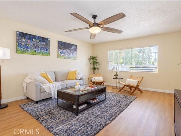 8825 Sophia Avenue, North Hills (los Angeles) CA 91343