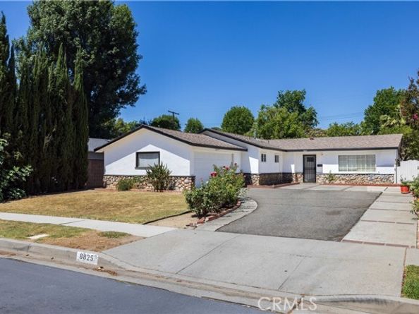 8825 Sophia Avenue, North Hills (los Angeles) CA 91343
