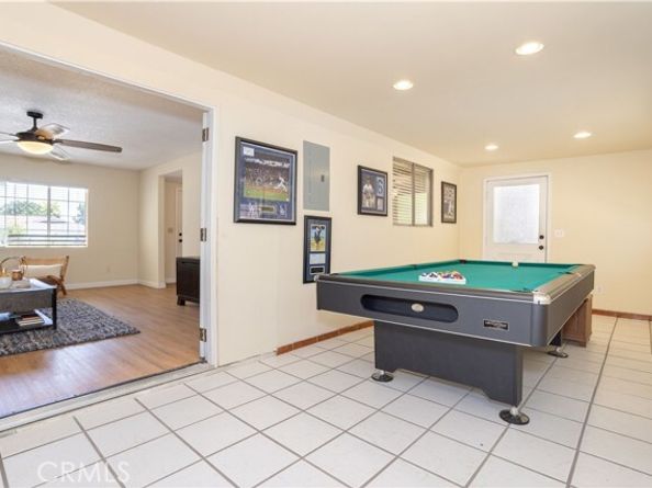 8825 Sophia Avenue, North Hills (los Angeles) CA 91343