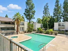 8601 International Avenue 233, Canoga Park (los Angeles) CA 91304
