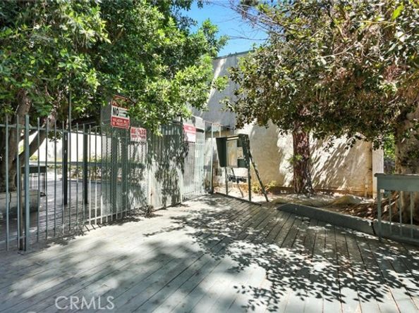 8601 International Avenue 233, Canoga Park (los Angeles) CA 91304