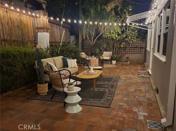 2740 N Beachwood Drive, Hollywood (los Angeles) CA 90068