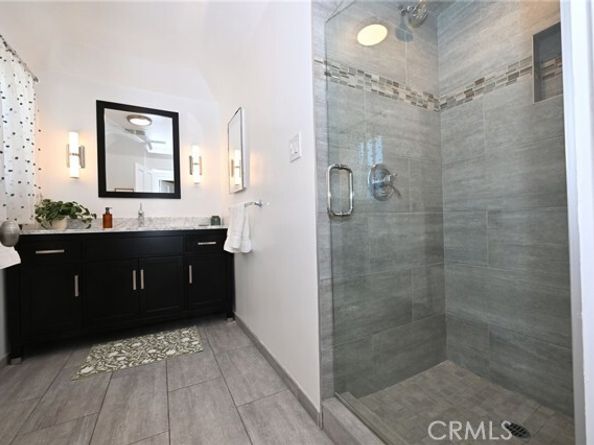 2740 N Beachwood Drive, Hollywood (los Angeles) CA 90068
