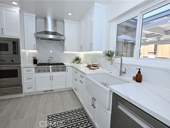 2740 N Beachwood Drive, Hollywood (los Angeles) CA 90068