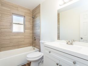 21511 Bassett Street, Canoga Park (los Angeles) CA 91303