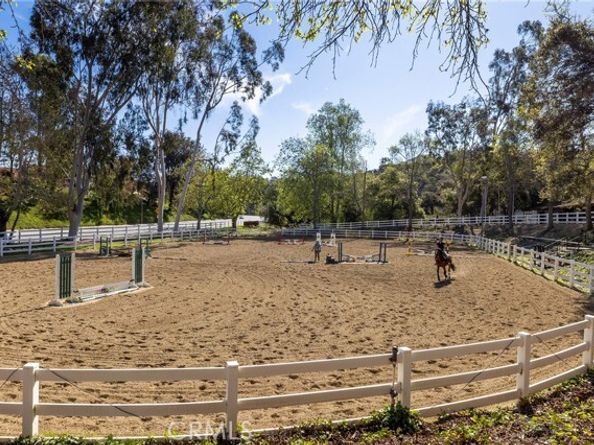6352 E Nohl Ranch Road, Anaheim CA 92807