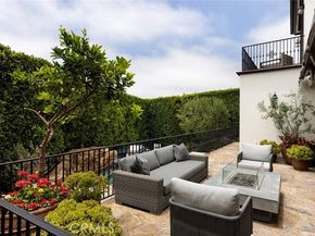 420 De Sola Terrace, Corona Del Mar (newport Beach) CA 92625