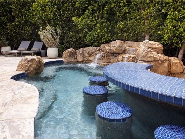 420 De Sola Terrace, Corona Del Mar (newport Beach) CA 92625