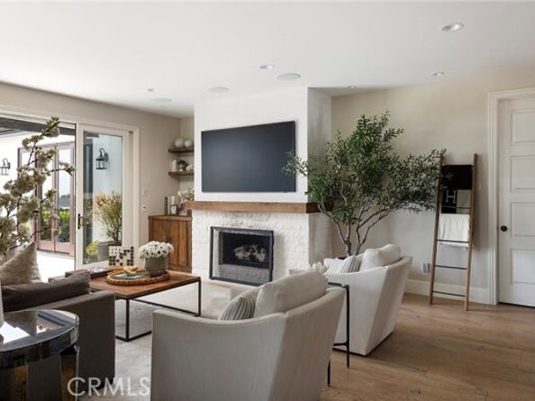 420 De Sola Terrace, Corona Del Mar (newport Beach) CA 92625