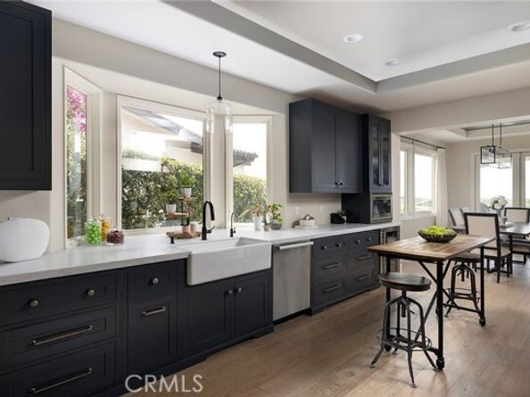 420 De Sola Terrace, Corona Del Mar (newport Beach) CA 92625