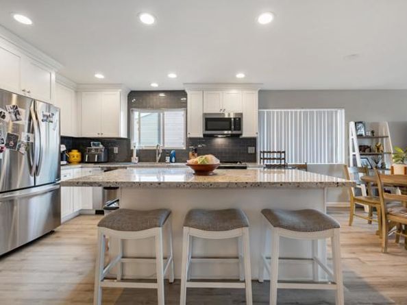 2453 Newcastle Avenue, Cardiff By The Sea (encinitas) CA 92007