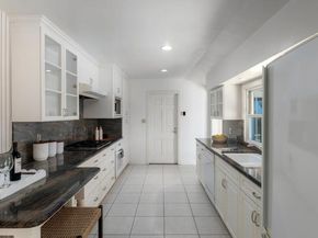 1381 W Muirlands Drive, La Jolla (san Diego) CA 92037