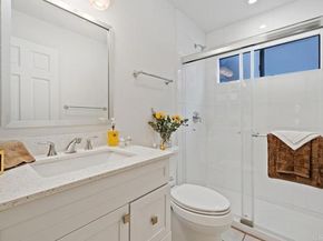 8870 Villa La Jolla Drive 213, La Jolla (san Diego) CA 92037