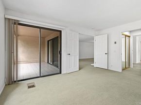 8870 Villa La Jolla Drive 213, La Jolla (san Diego) CA 92037