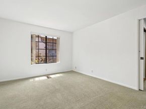 8870 Villa La Jolla Drive 213, La Jolla (san Diego) CA 92037
