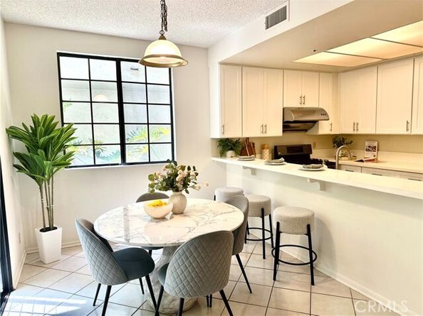235 S Holliston 118, Pasadena CA 91106
