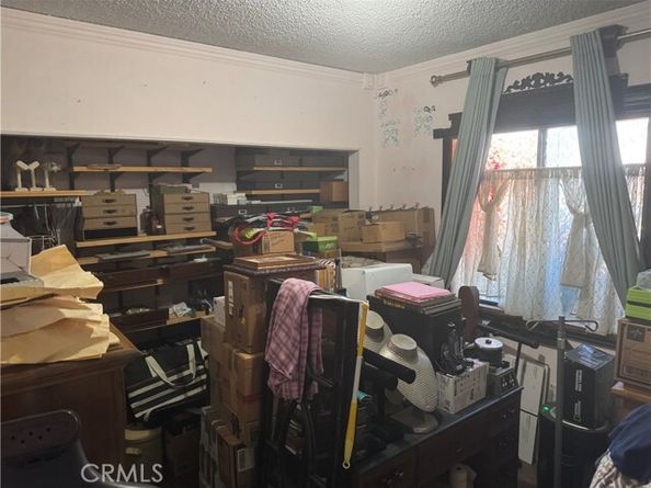 1519 W 69th, Los Angeles CA 90047