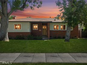 7020 Encino Avenue, Van Nuys (los Angeles) CA 91406
