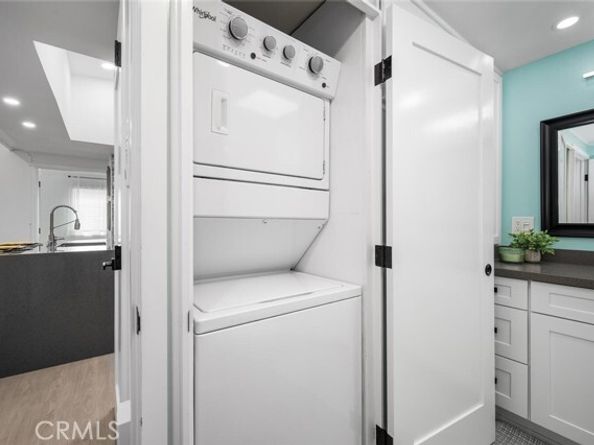 13160 Nassau Drive 211L, Seal Beach CA 90740