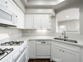 7917 E Viewrim, Anaheim CA 92808