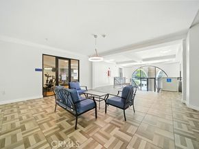 395 East 4th Street 39, Long Beach CA 90802