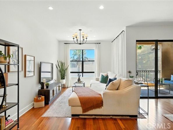 395 East 4th Street 39, Long Beach CA 90802