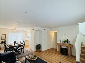 8800 Burnet 12, North Hills (los Angeles) CA 91343