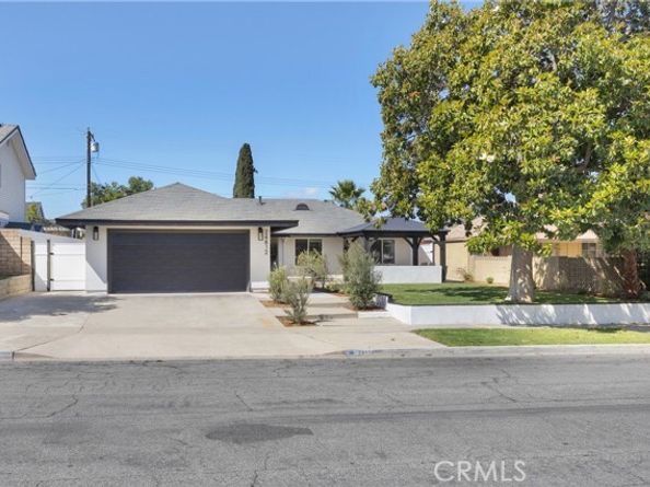 24812 Calle El Toro Grande, Lake Forest (el Toro) CA 92630
