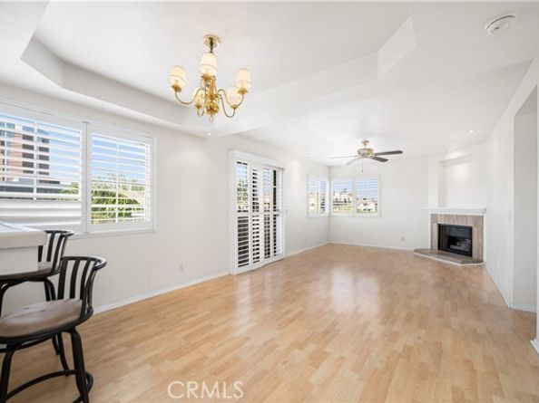 535 W 4th 311, Long Beach CA 90802