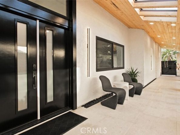 10 White Water Drive, Corona Del Mar (newport Beach) CA 92625