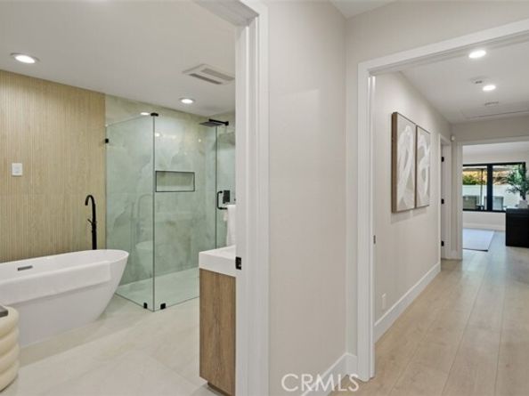 10 White Water Drive, Corona Del Mar (newport Beach) CA 92625