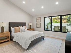 10 White Water Drive, Corona Del Mar (newport Beach) CA 92625