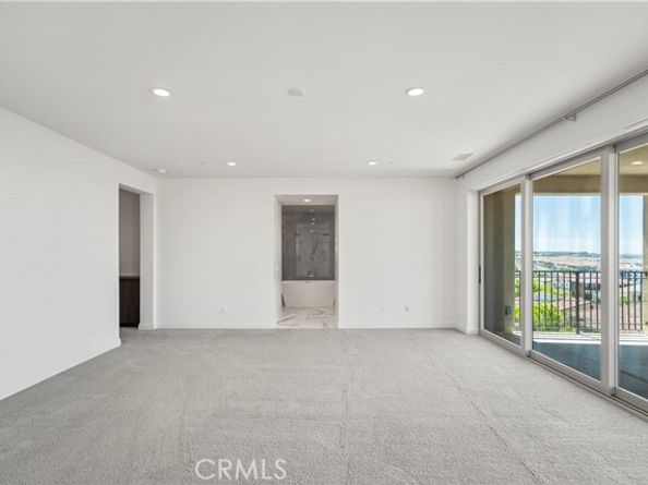 1062 Summit Oak Dr, Lake Forest (el Toro) CA 92679