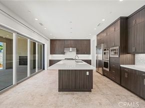 1062 Summit Oak Dr, Lake Forest (el Toro) CA 92679