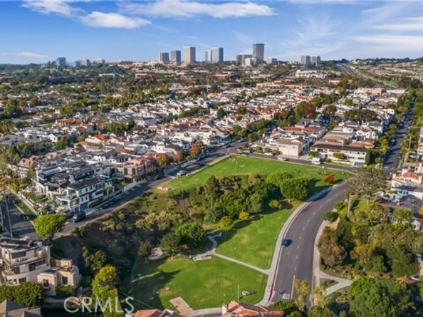 2578 Bungalow Place, Corona Del Mar (newport Beach) CA 92625